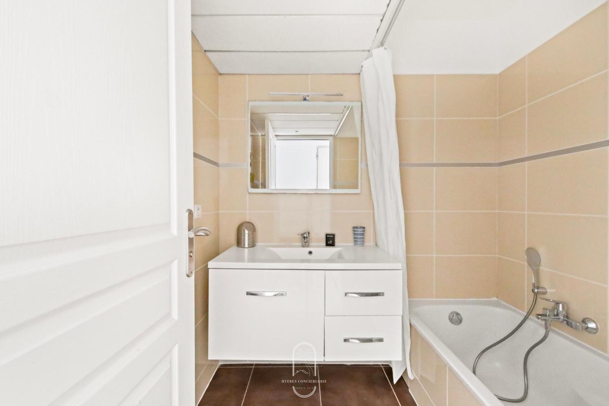 Maisonnette Saona Vue Mer Plages 800M Wifi Clim Pk By Hc Carqueiranne Zewnętrze zdjęcie